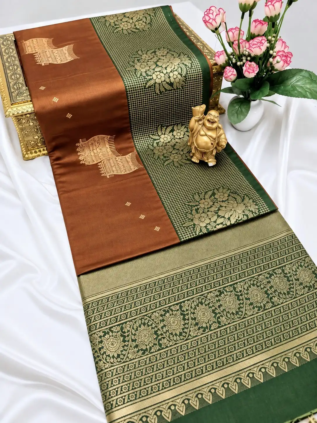 Jari Grid Floral Pallu Semi Kanchipuram Silk Saree